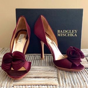ELEGANT BADGLEY MISCHKA D’ORSAY SATIN WEDDING PUMP
